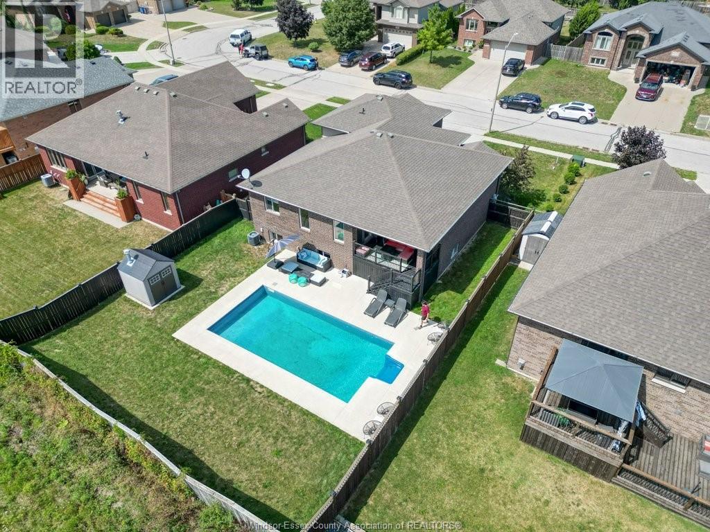 375 PIROLI CRESCENT - 48