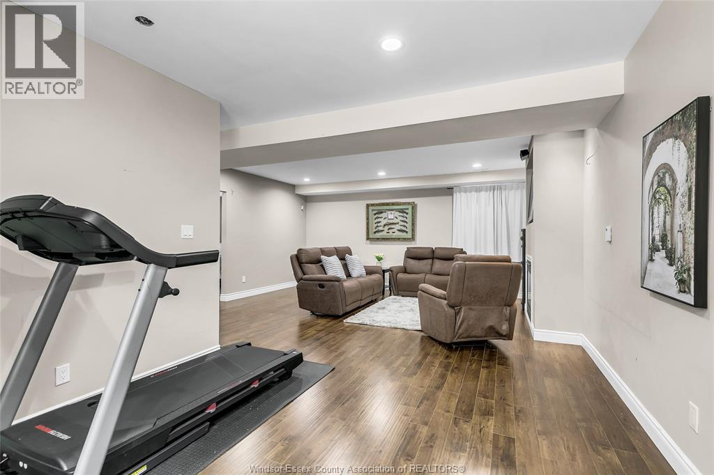 992 WHISTLER - Image 27