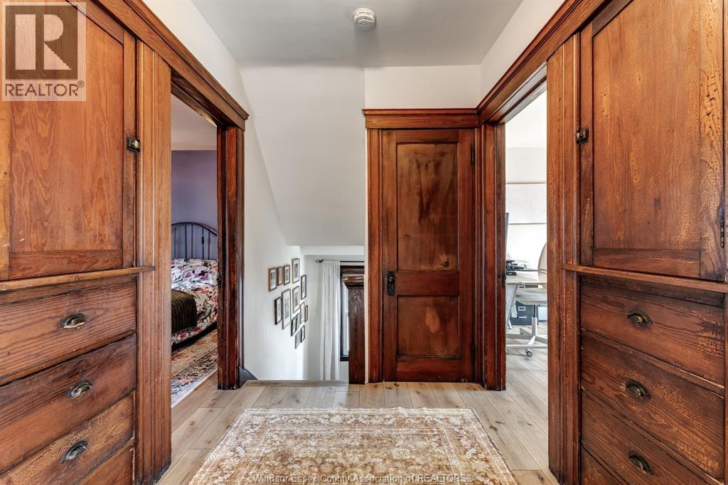 203 Moy AVENUE - 17