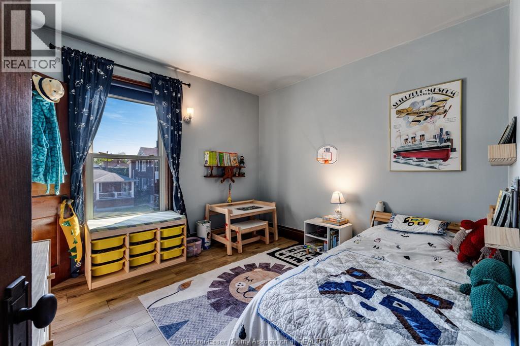 203 Moy AVENUE - Image 24