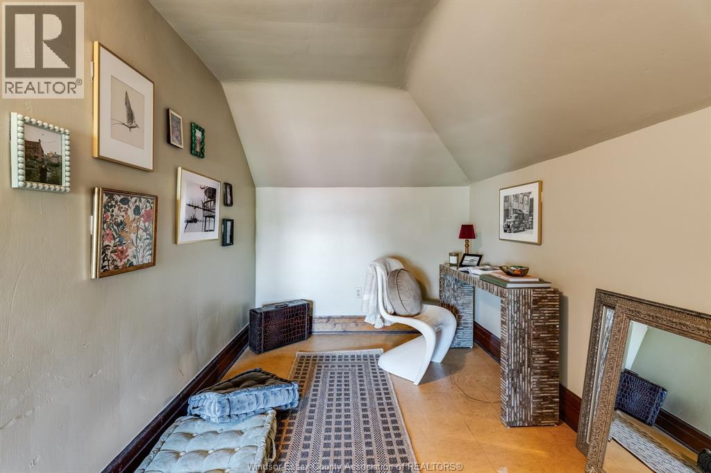 203 Moy AVENUE - Image 28