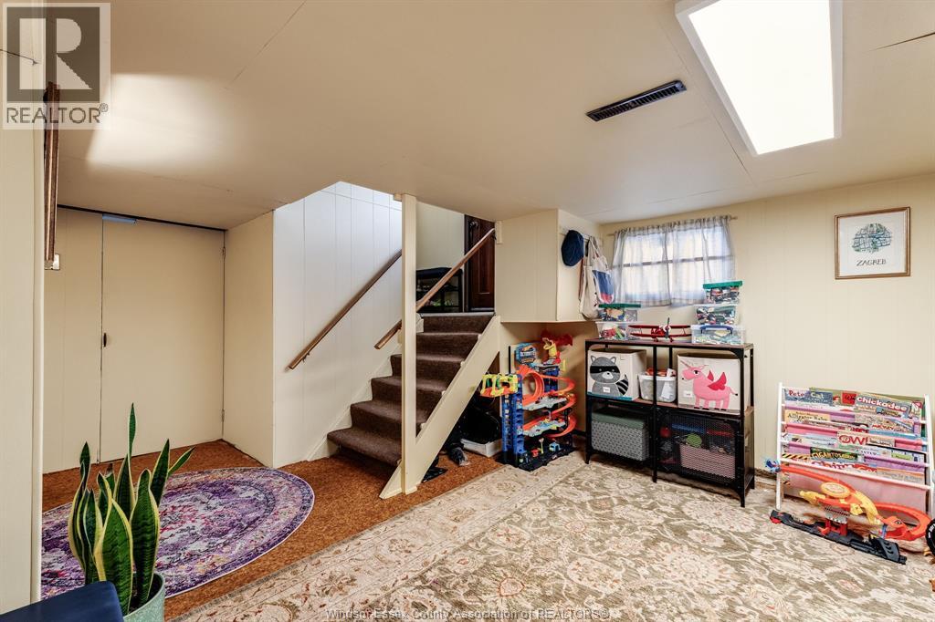 203 Moy AVENUE - Image 34