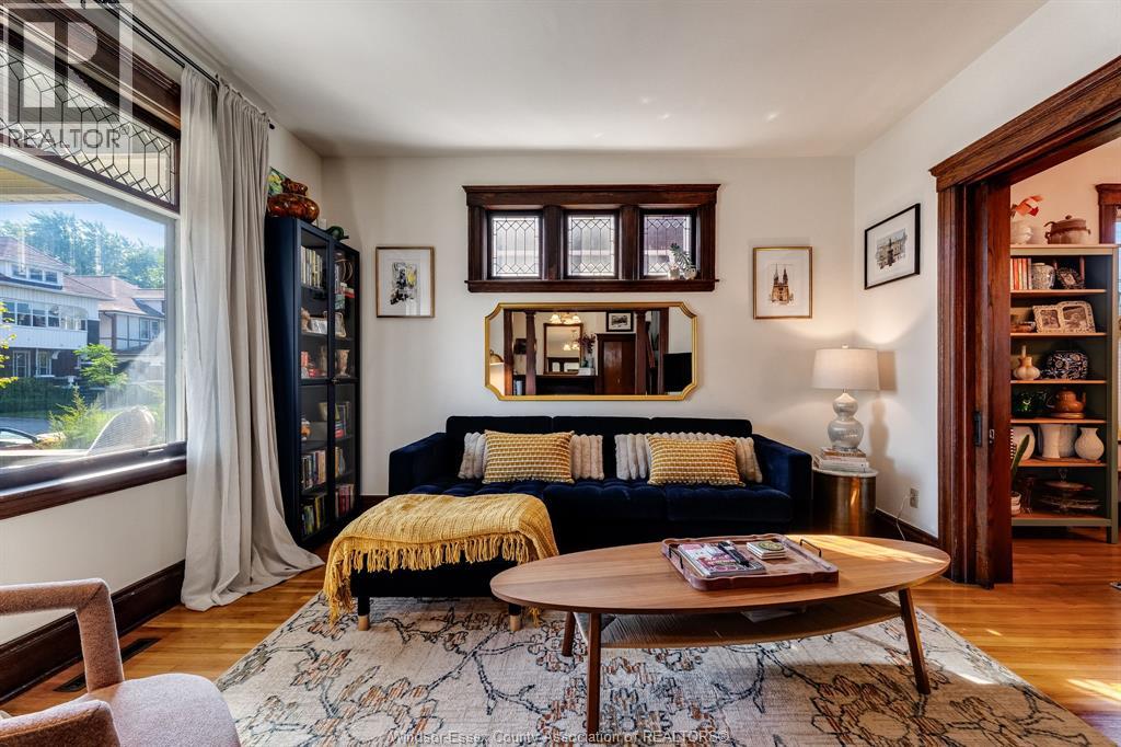 203 Moy AVENUE - Image 8