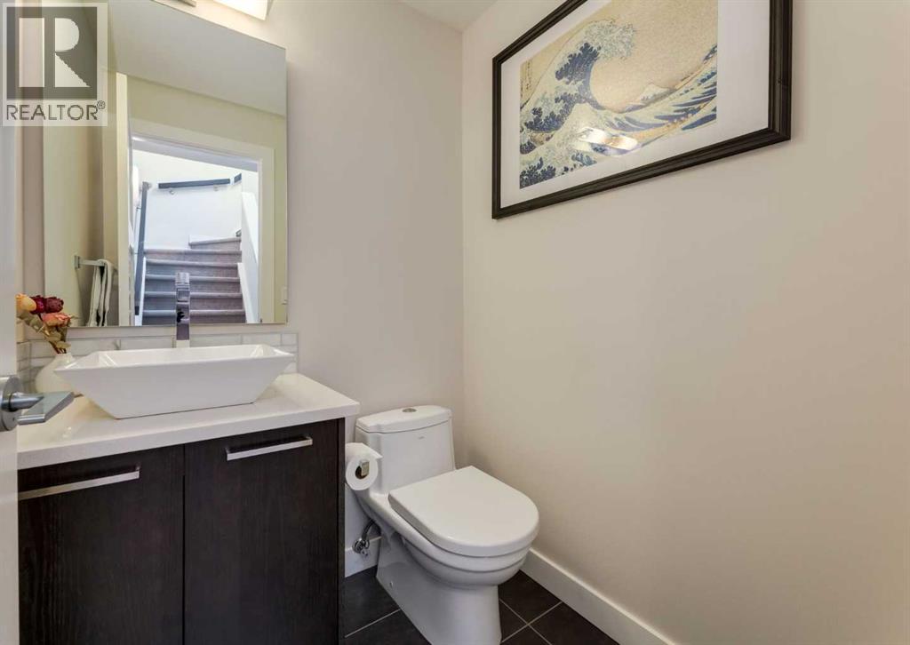 #1 3704 16 Street SW - 9
