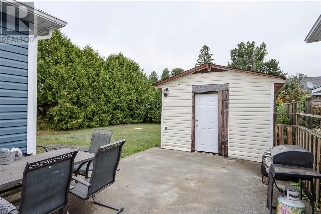 12 Oakwood Avenue - 32