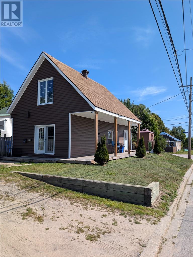 272 Lansdowne