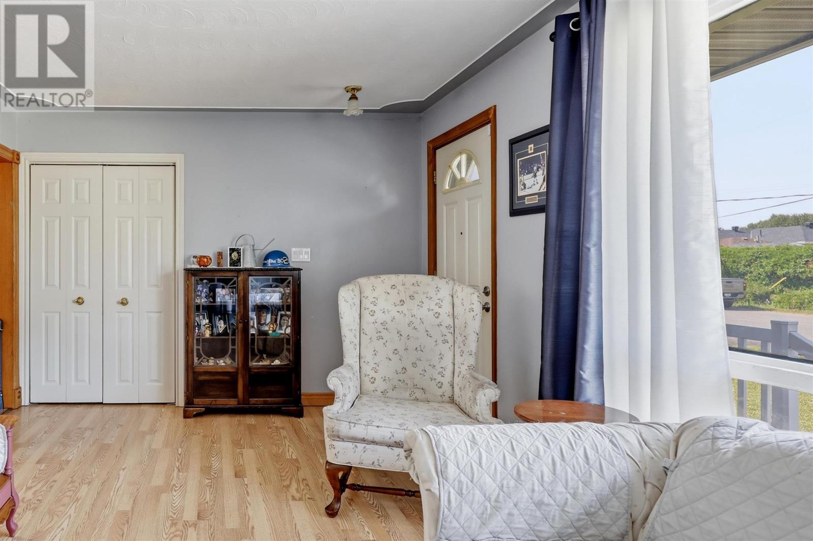 371 Doncaster RD - 2