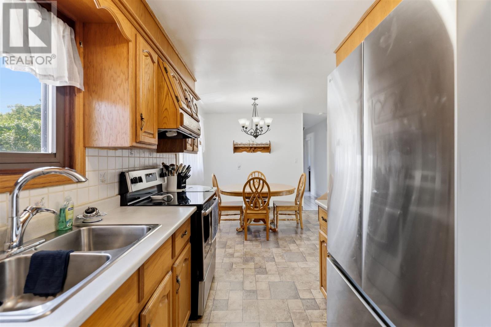 371 Doncaster RD - 9
