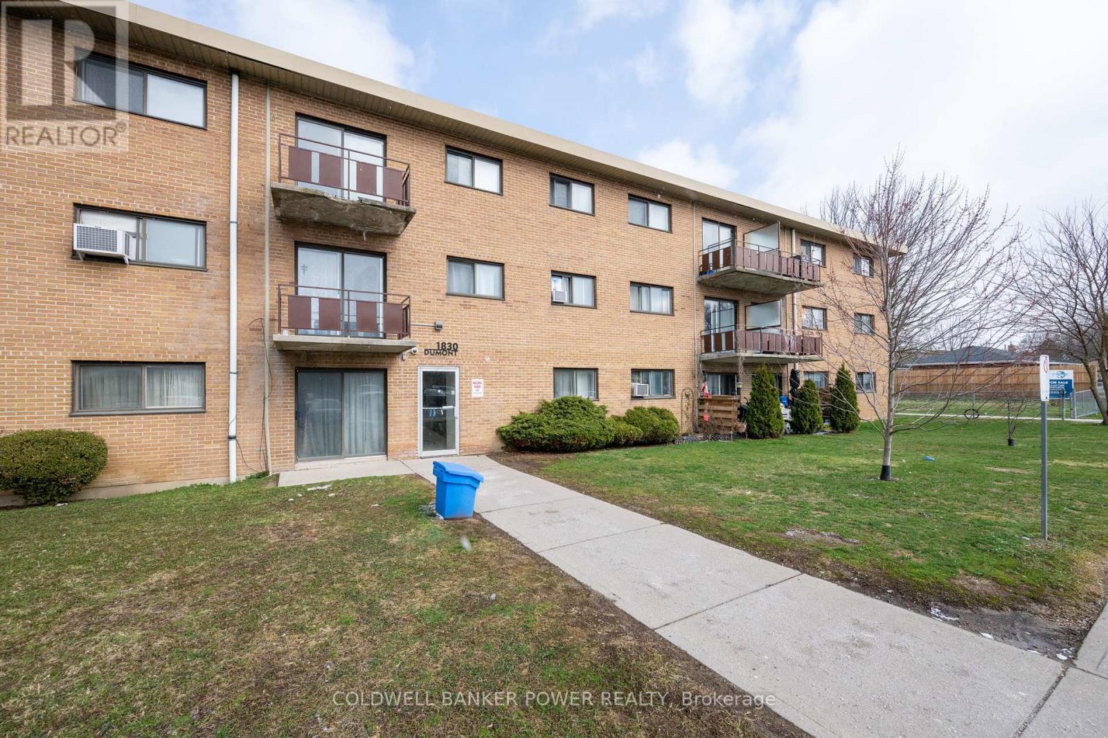 2 bedroom Single Family exterior, 110- 1830 Dumont Street, London East (East H), Ontario
