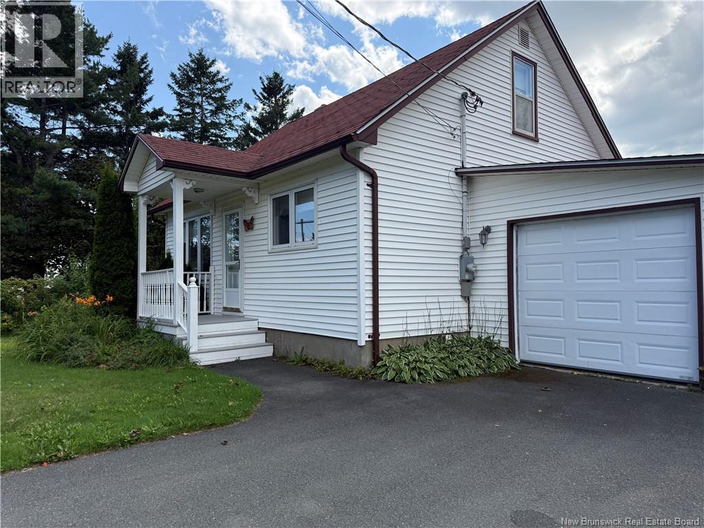 3783 Rue Principale - Image 3