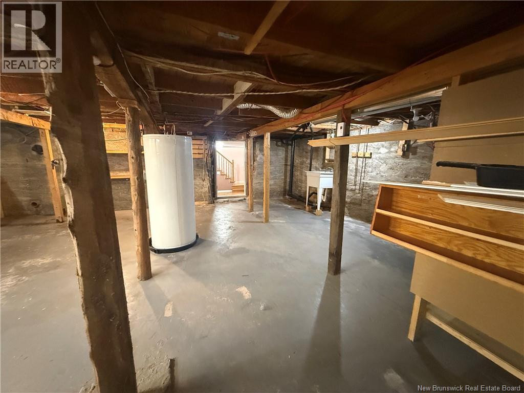 3783 Rue Principale - 33