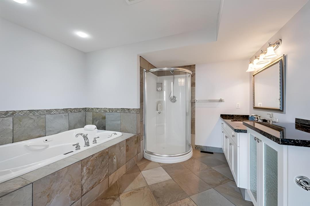 14647 MARINE DRIVE, White Rock - Image 1