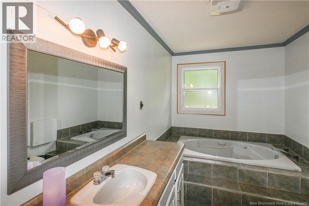564 Saint-Joseph Boulevard - 24