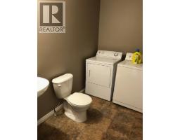 4pc Bathroom - 31, 6802 50 Avenue, Camrose, AB T4V5C7 Photo 6