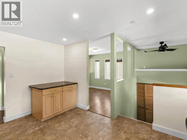 9 BOSWELL CRESCENT - 17