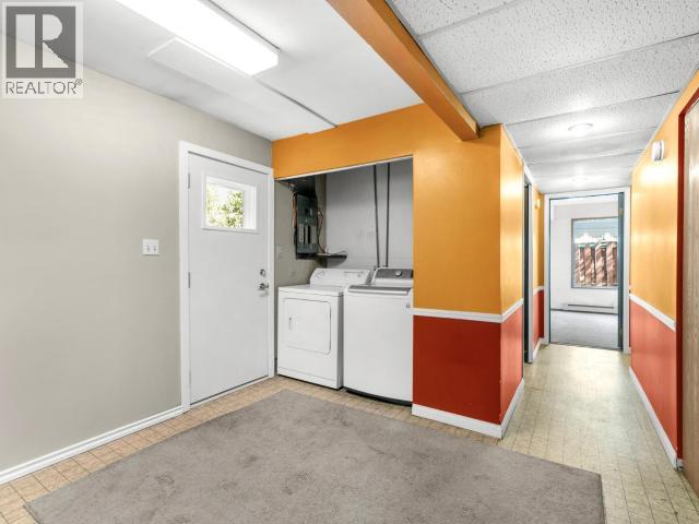 9 BOSWELL CRESCENT - 27