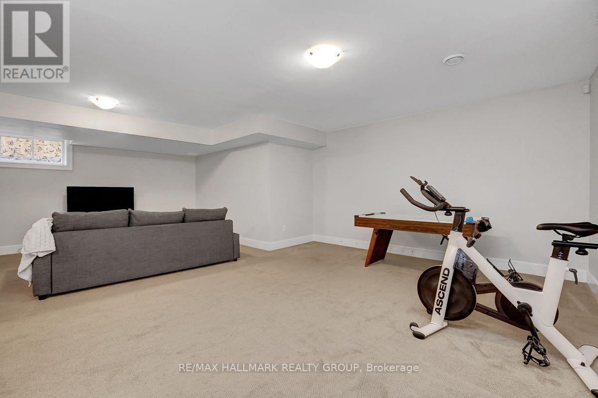 46 HURDIS WAY - 36