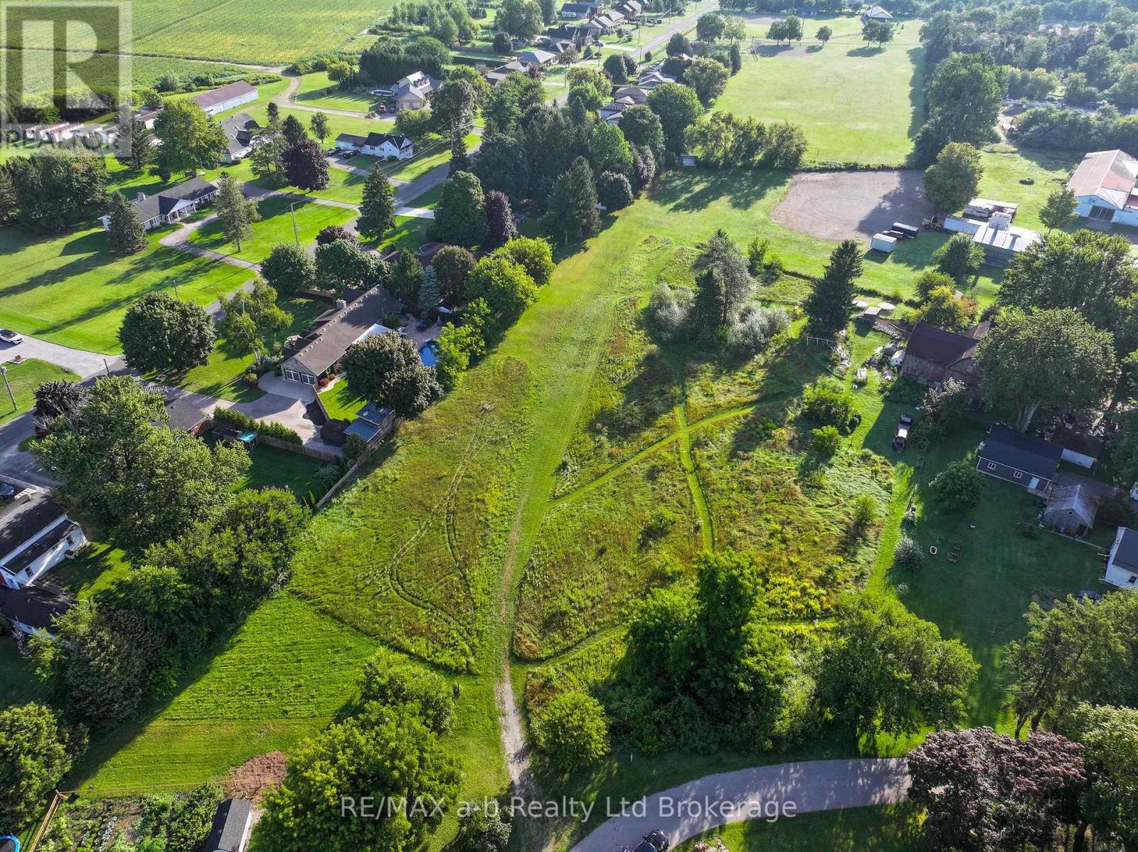 267 Main Street South, Norfolk (Courtland), Ontario, N0J1E0, Norfolk (Courtland), Ontario — photo 1 of 4