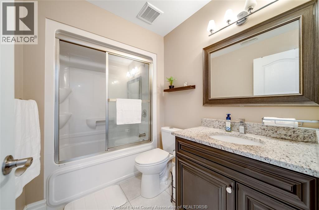 2280 DANDURAND - Image 35