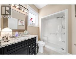 5pc Ensuite bath - 2280 Dandurand, Windsor, ON N9E4Z7 Photo 6