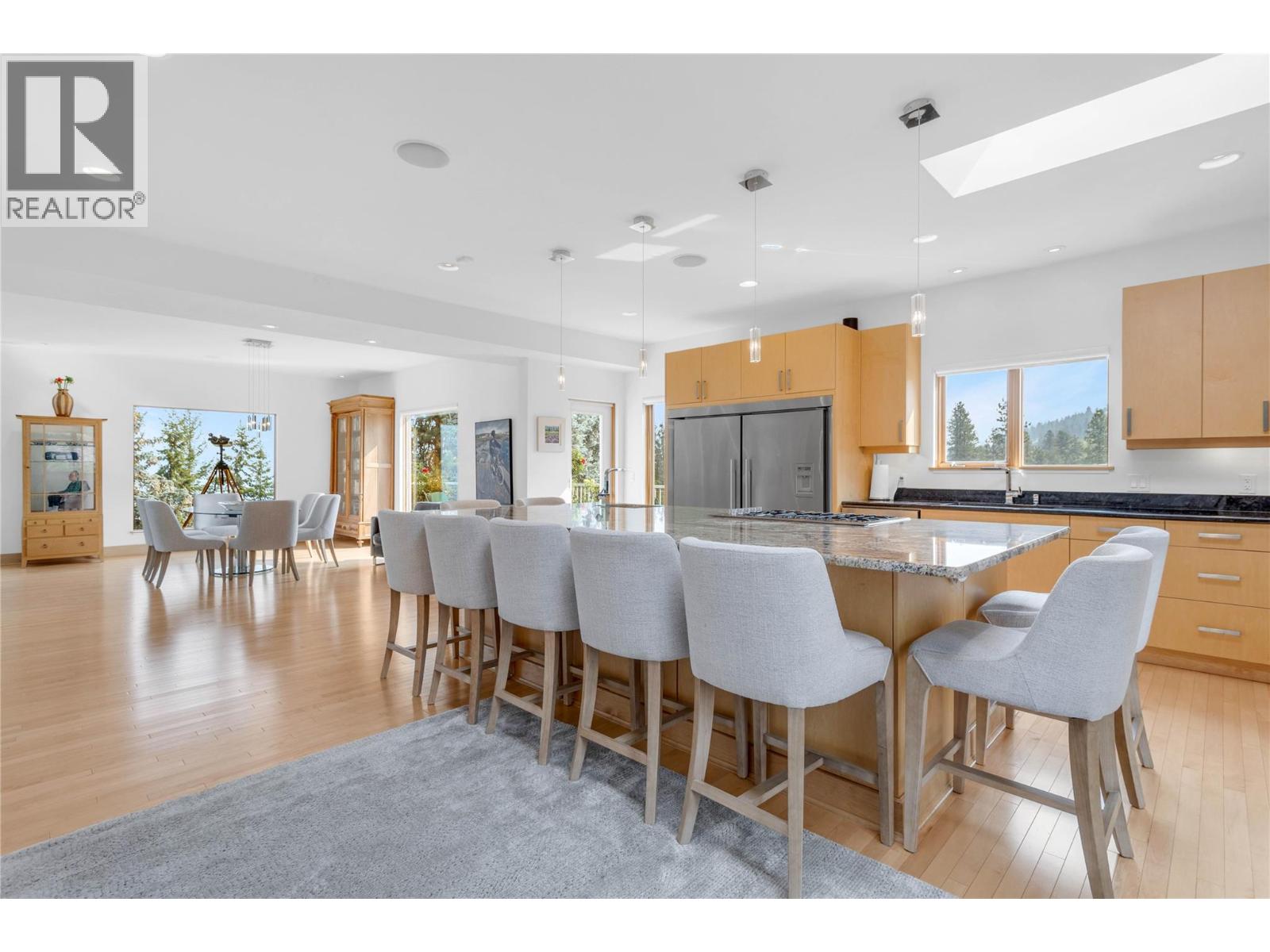 5851 Lakeshore Road - Image 13