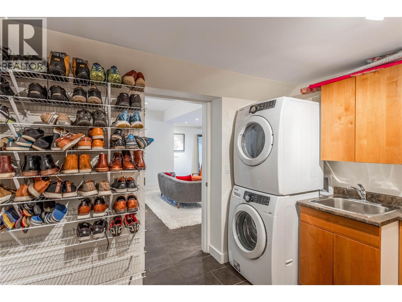 5851 Lakeshore Road - Image 30