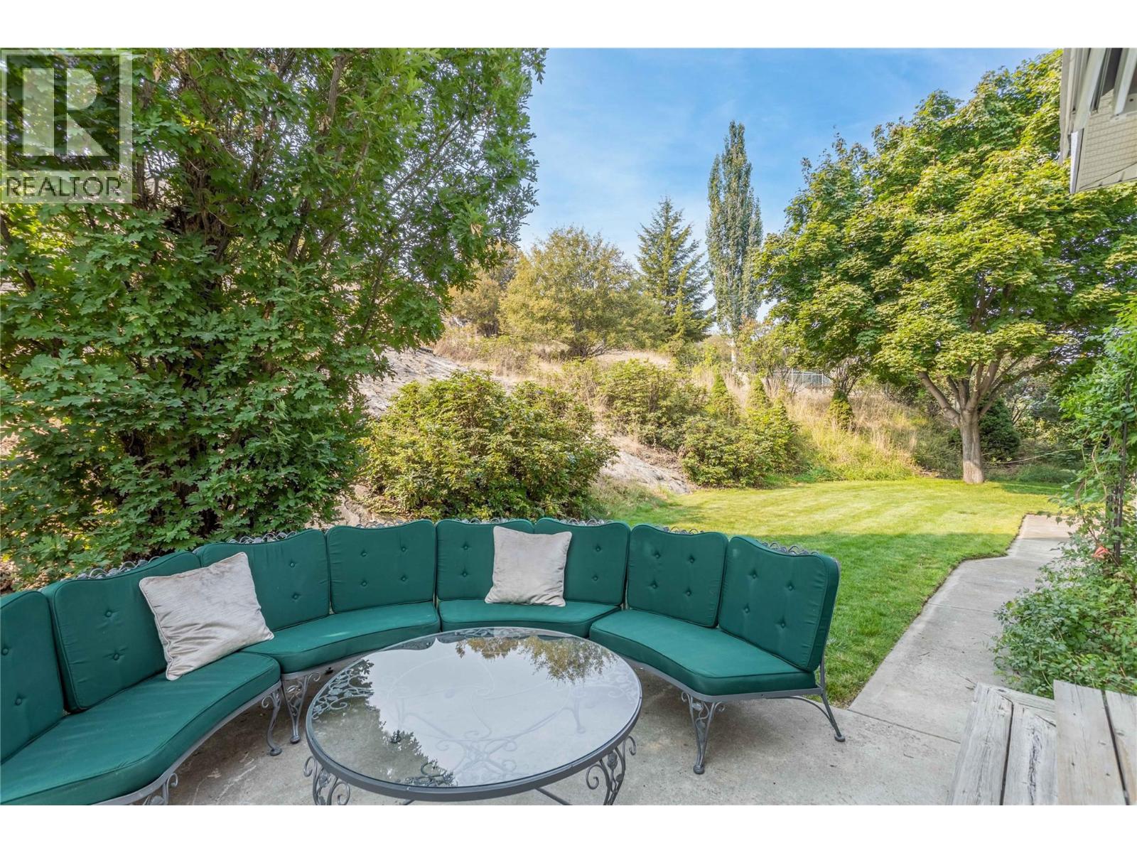 5851 Lakeshore Road - Image 37