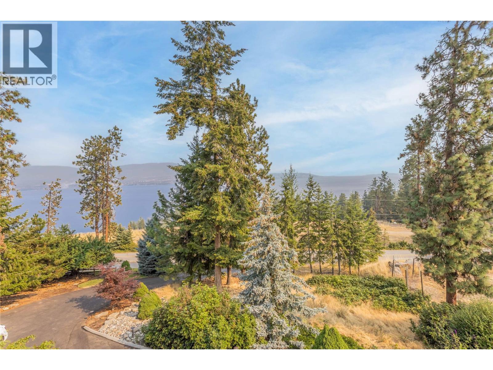 5851 Lakeshore Road - 52