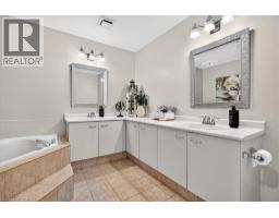 52 Sunvale Place, Stoney Creek, ON L8E4Z7 Photo 23