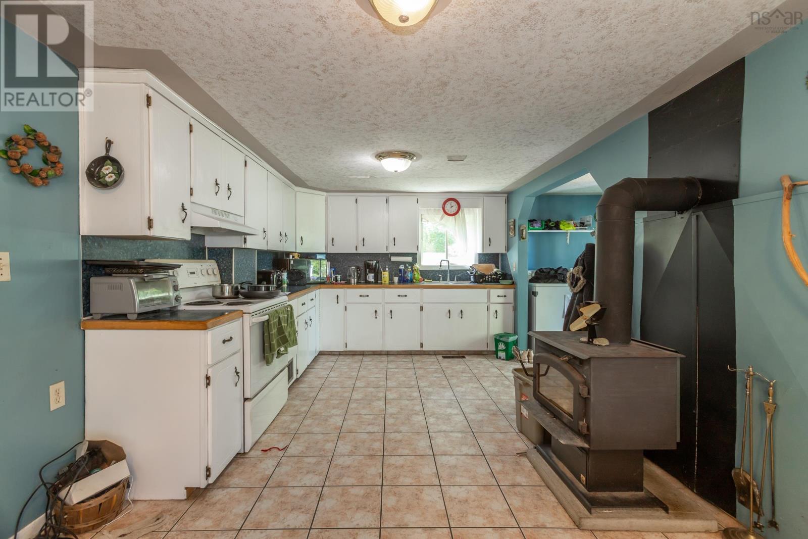 139 South Street - 10