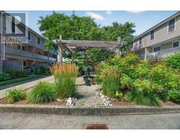 29 - 35 Breckenridge Drive, Kitchener, ON N2B3H5 Photo 23