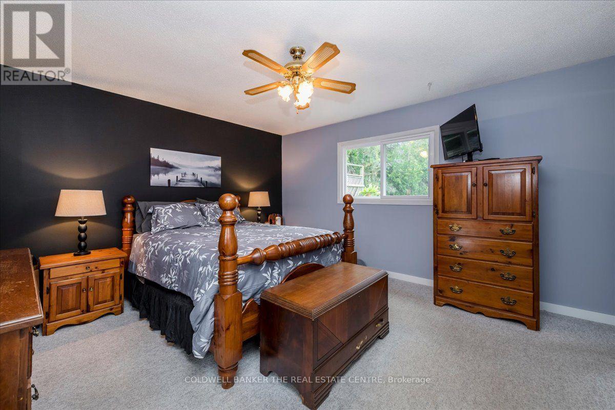 2593 LAWRENCE AVENUE - 16