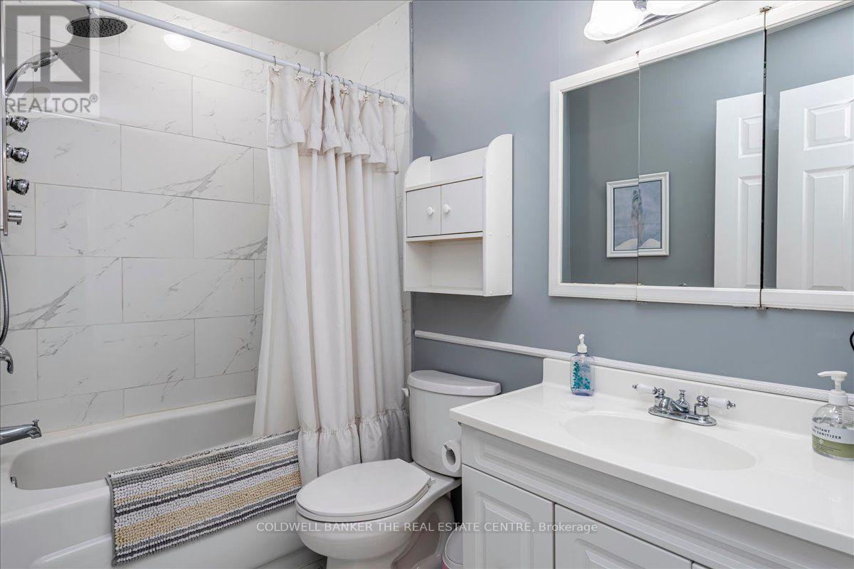 2593 LAWRENCE AVENUE - 20