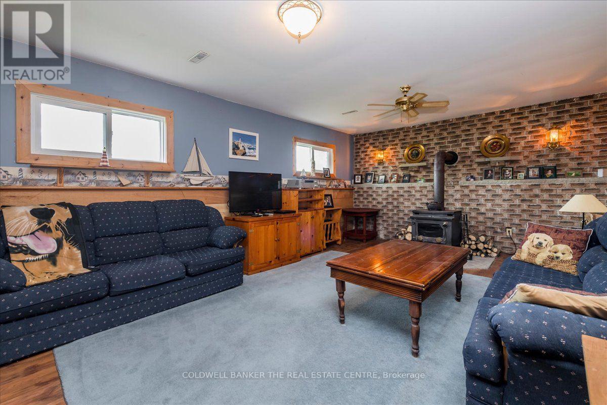 2593 LAWRENCE AVENUE - Image 22