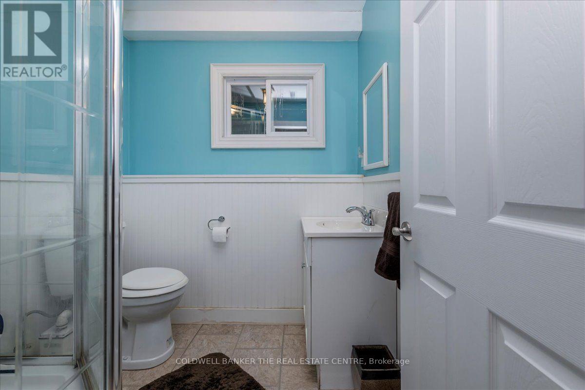 2593 LAWRENCE AVENUE - 25