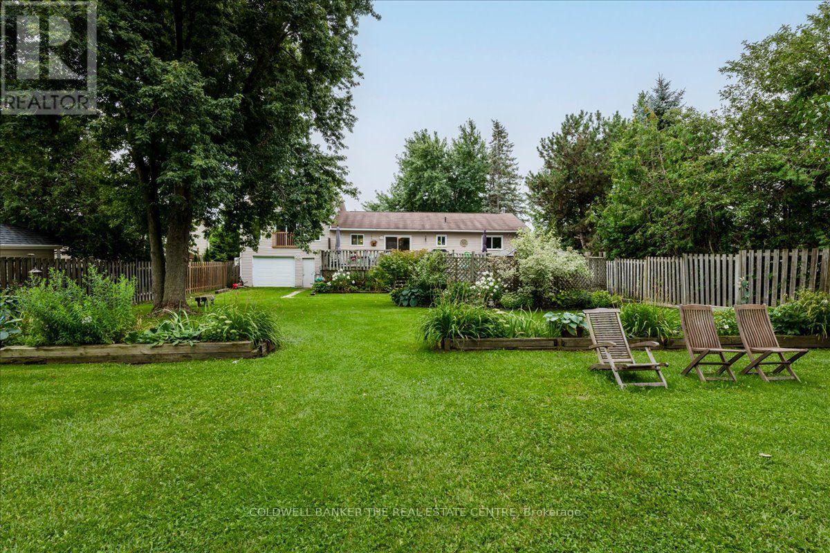 2593 LAWRENCE AVENUE - 32