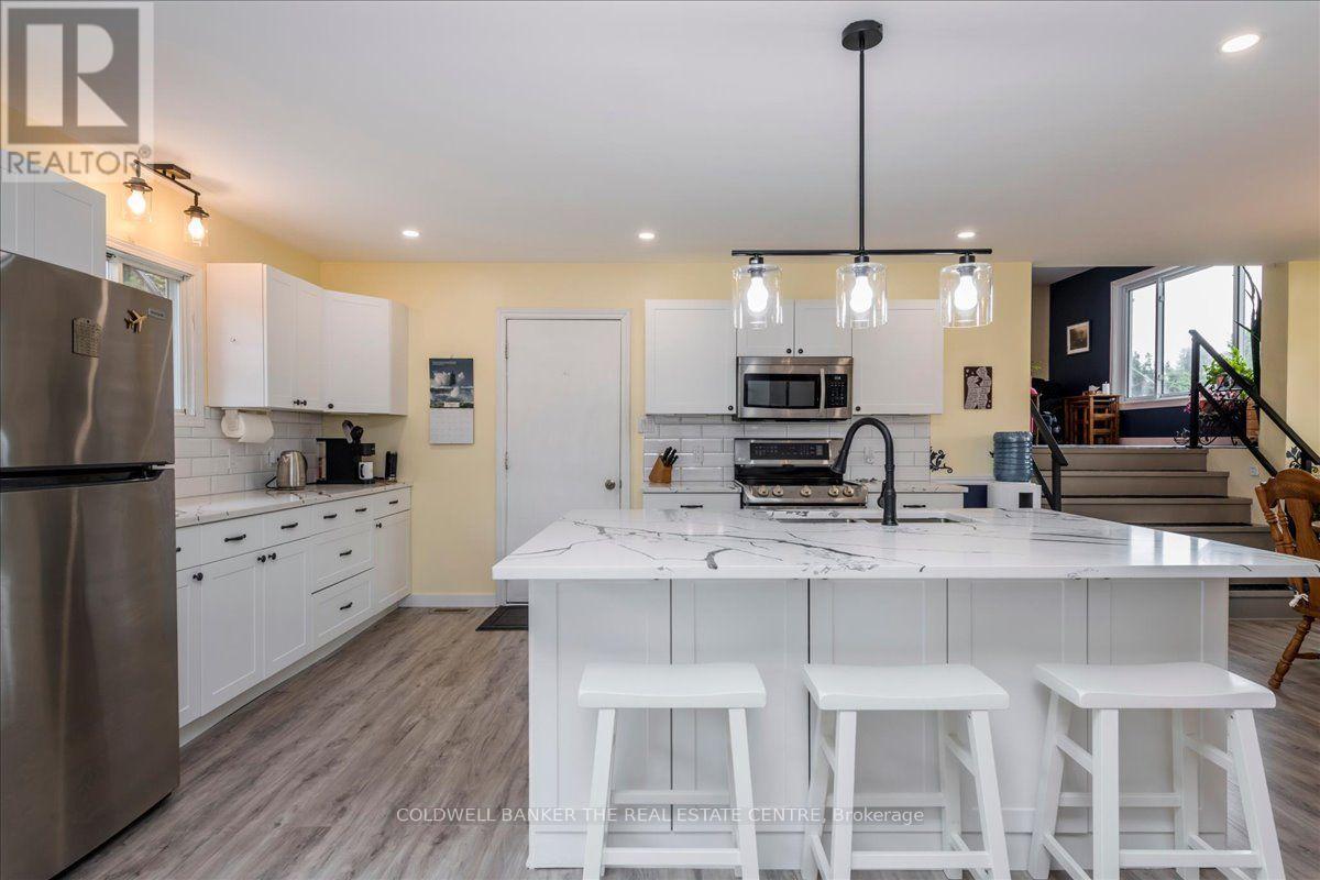 2593 LAWRENCE AVENUE - 9