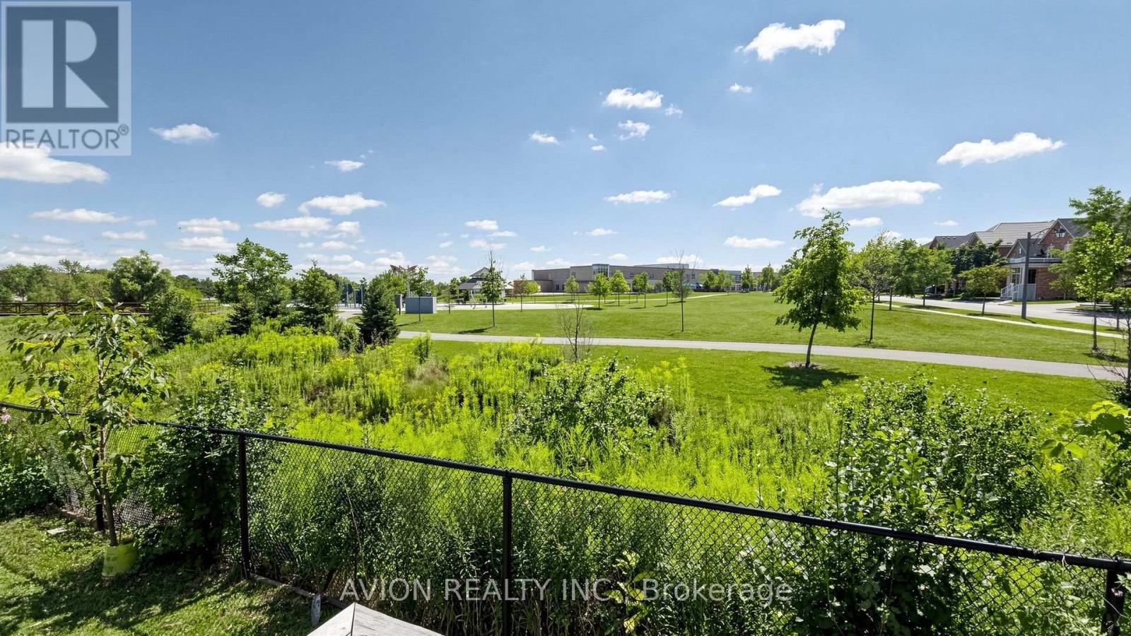107 ALEXANDER LAWRIE AVENUE - 34