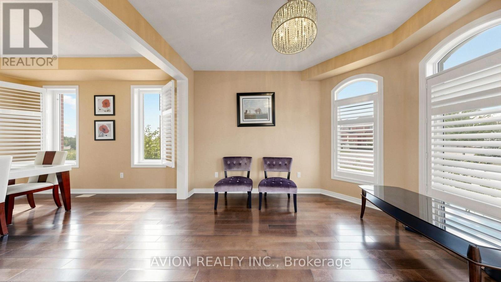 107 ALEXANDER LAWRIE AVENUE - 5