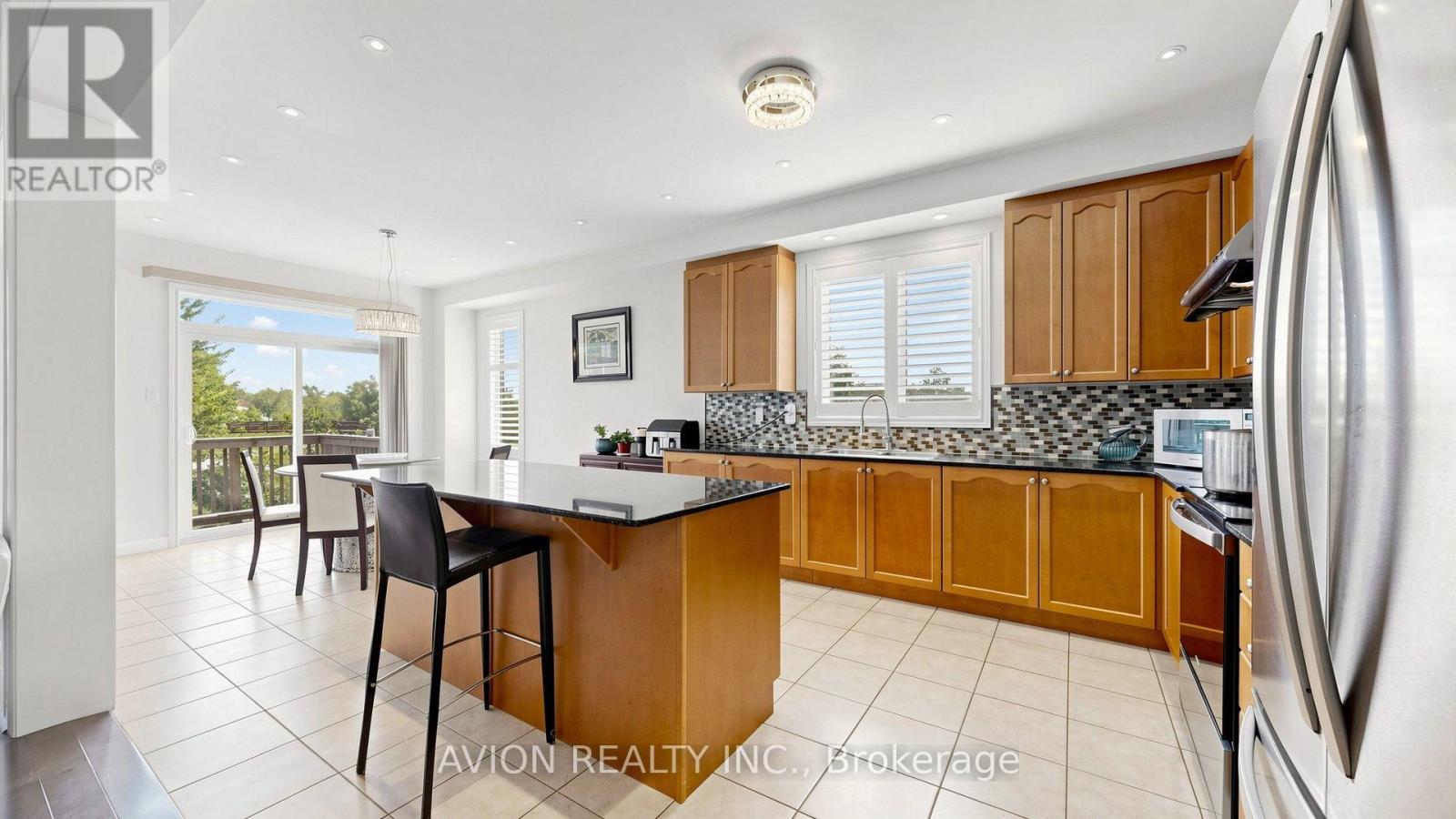 107 ALEXANDER LAWRIE AVENUE - 8