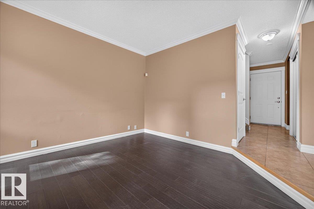 #47 3812 20 AV NW - 15