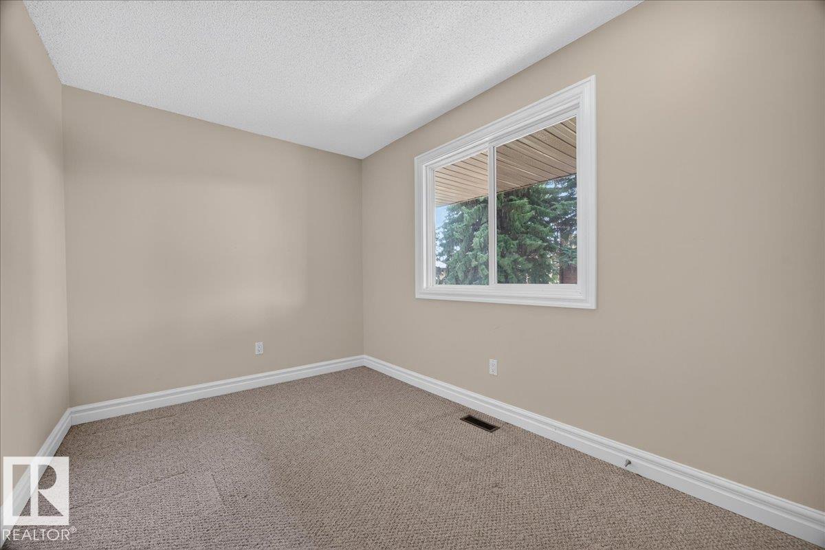 #47 3812 20 AV NW - 30