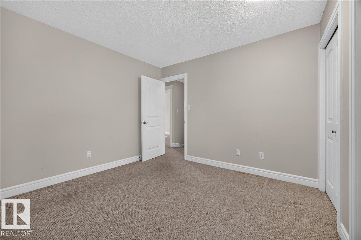 #47 3812 20 AV NW - 34