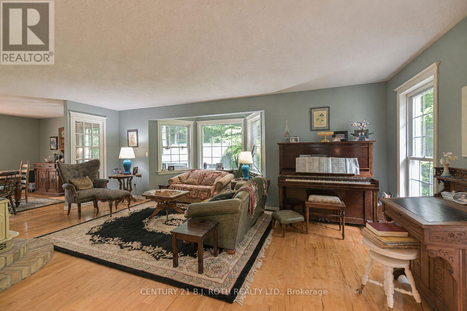 652 WARMINSTER SIDE ROAD - Image 6