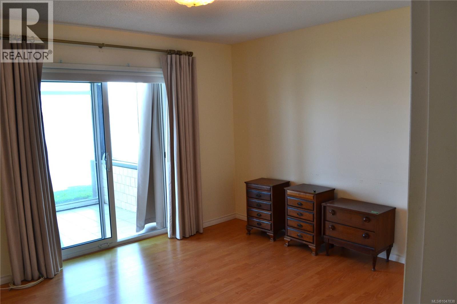 #1 523 Island Hwy - Image 16