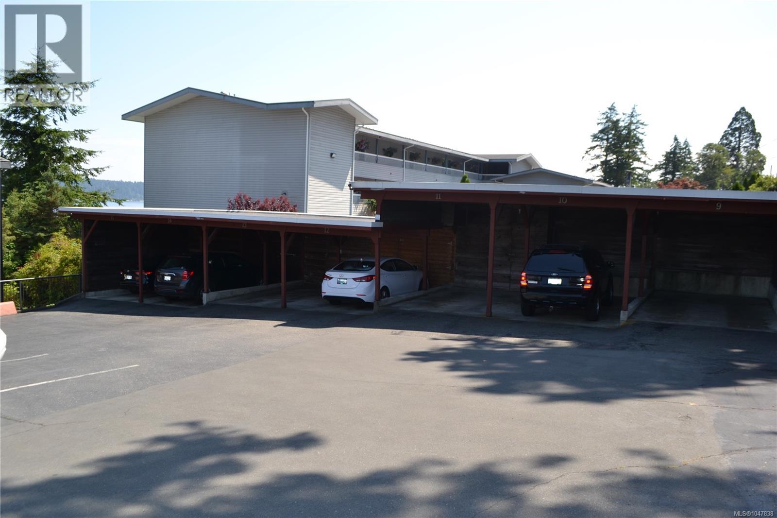 #1 523 Island Hwy - 3