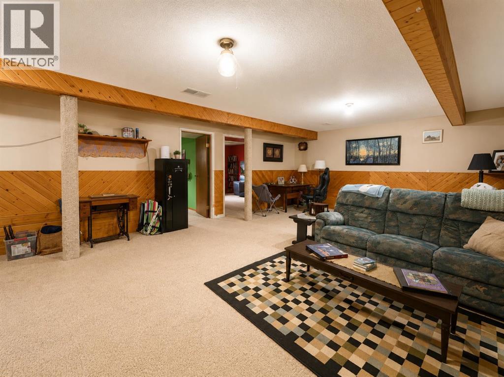 Listing photo – 33 Country Lane, Rural Clearwater County