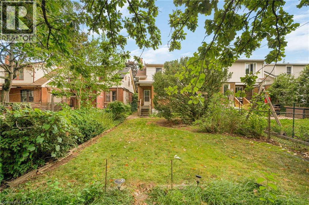 204 ROSSLYN Avenue S - Image 29