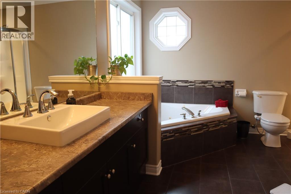 349 WINTERBERRY Boulevard - Image 29