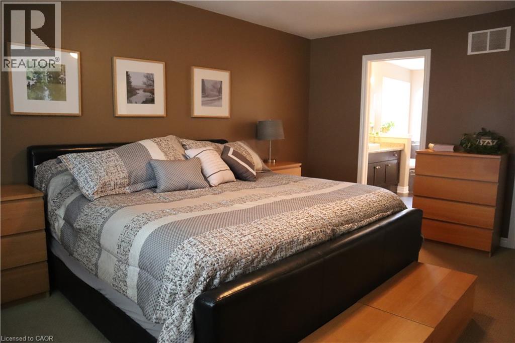 349 WINTERBERRY Boulevard - 27